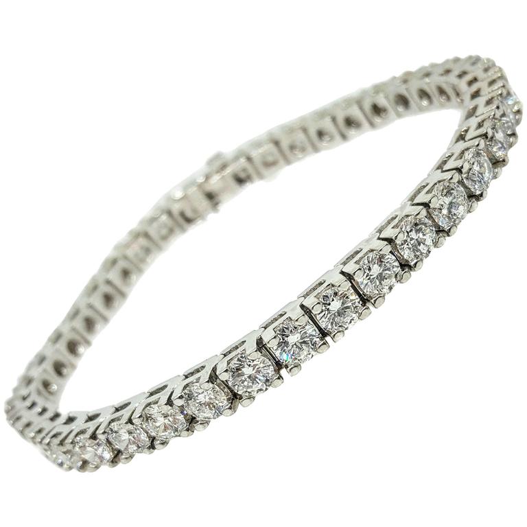 Diamond Gold Tennis Bracelet For Sale at 1stDibs
