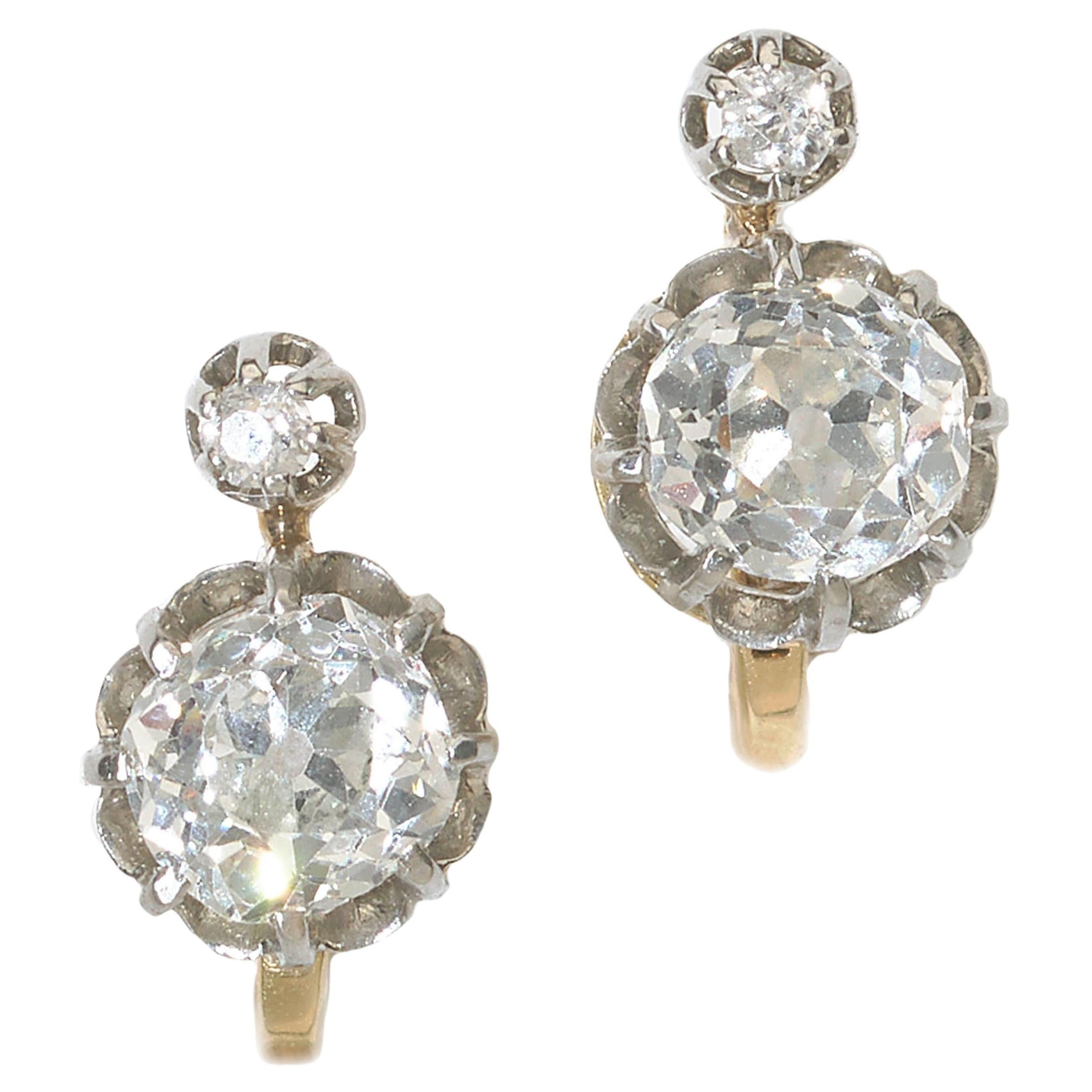Antique Old-Cut Diamond Platinum and Gold Earrings, 2.60 Carat, Circa 1910 For Sale