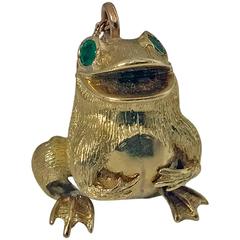 20th Century Emerald Gold Frog Pendant