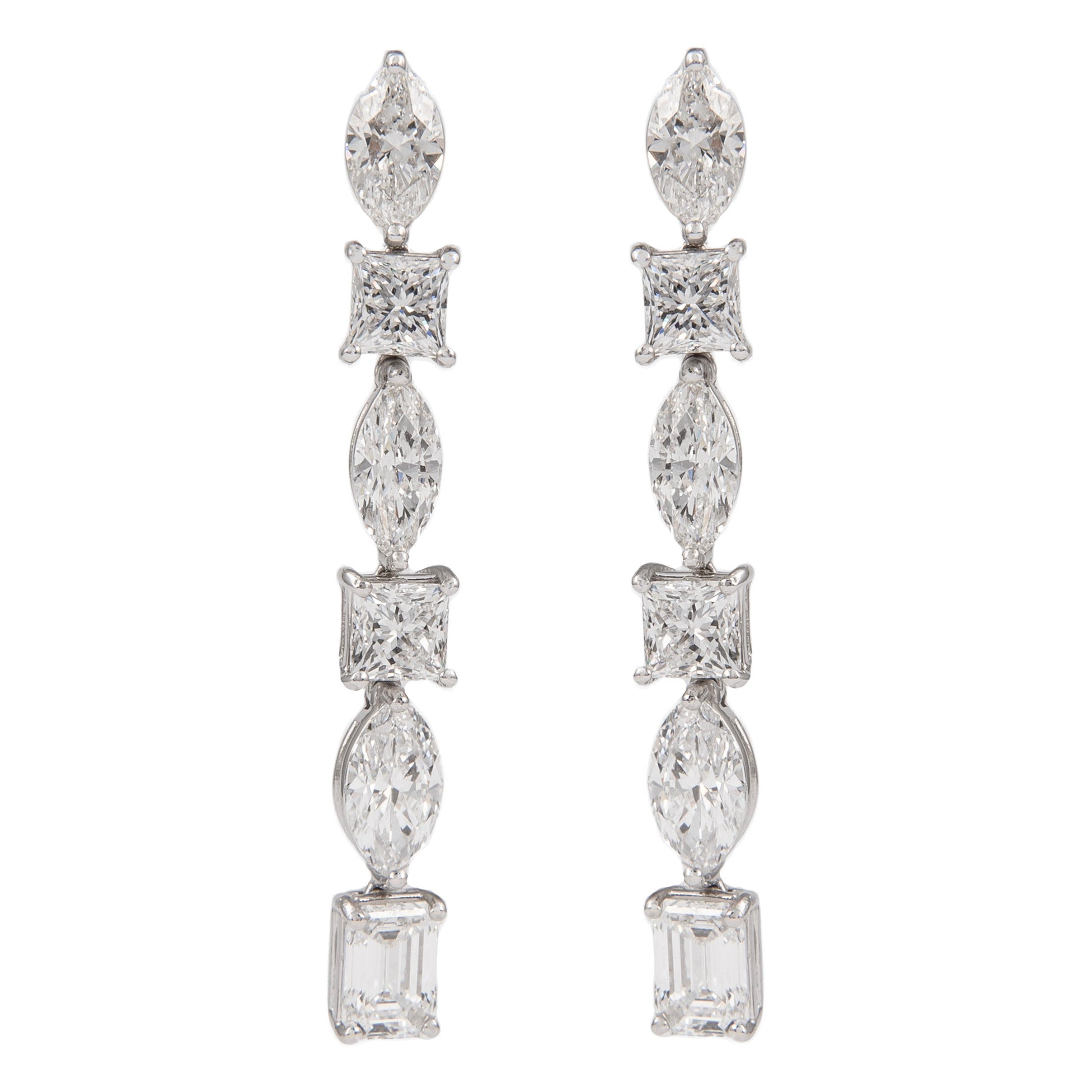 Alexander 6.52ctt Multi Diamond Drop Earrings 18k White Gold For Sale