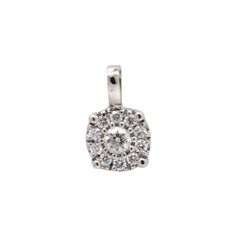 Petite Diamond Pendant for a Touch of Elegance in 18K white gold For Sale
