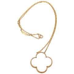 Van Cleef 
Arpels Magic Alhambra Mother Of Pearl Limited Yellow Gold Necklace