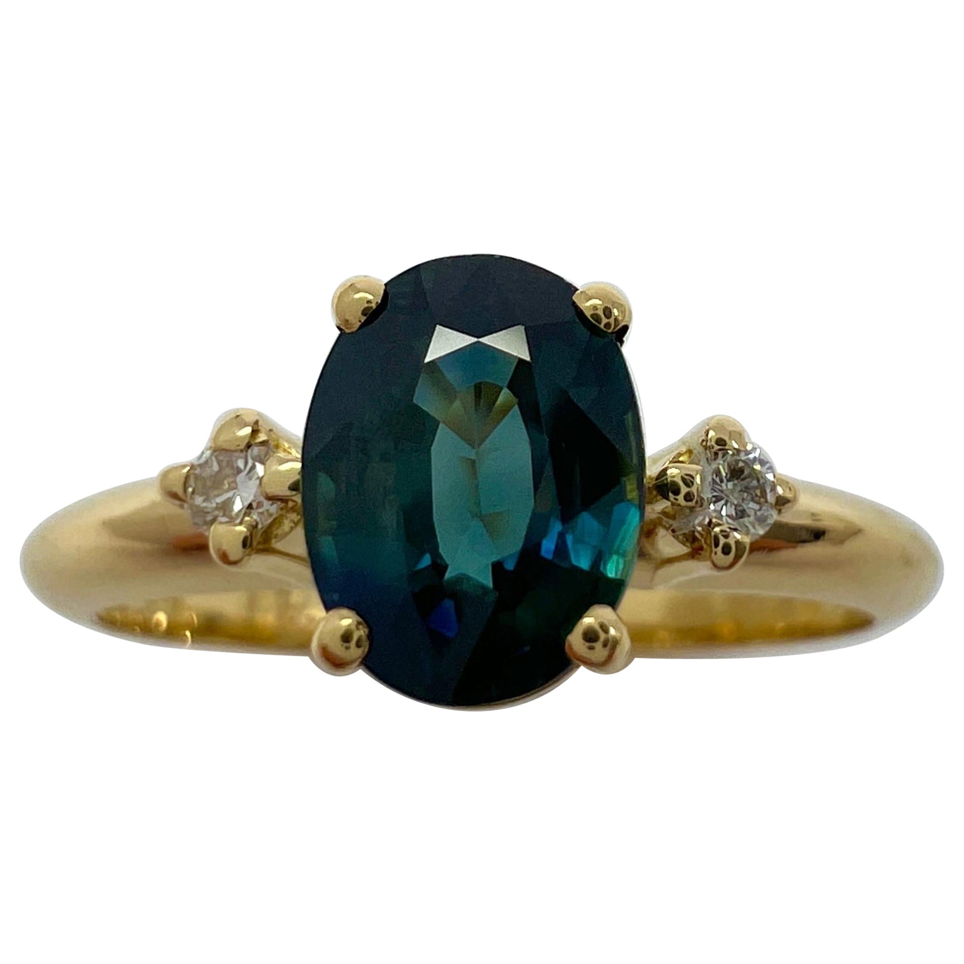 1.05ct Teal Green Blue Oval Cut Sapphire & Diamond Three Stone 18k Gold Ring For Sale