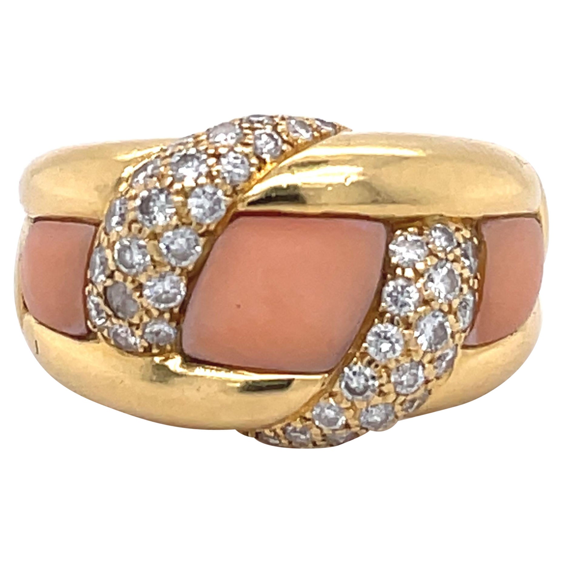 Vintage Pink Coral Ring - 18K yellow gold, 0.5CT Diamonds, Cocktail ring For Sale