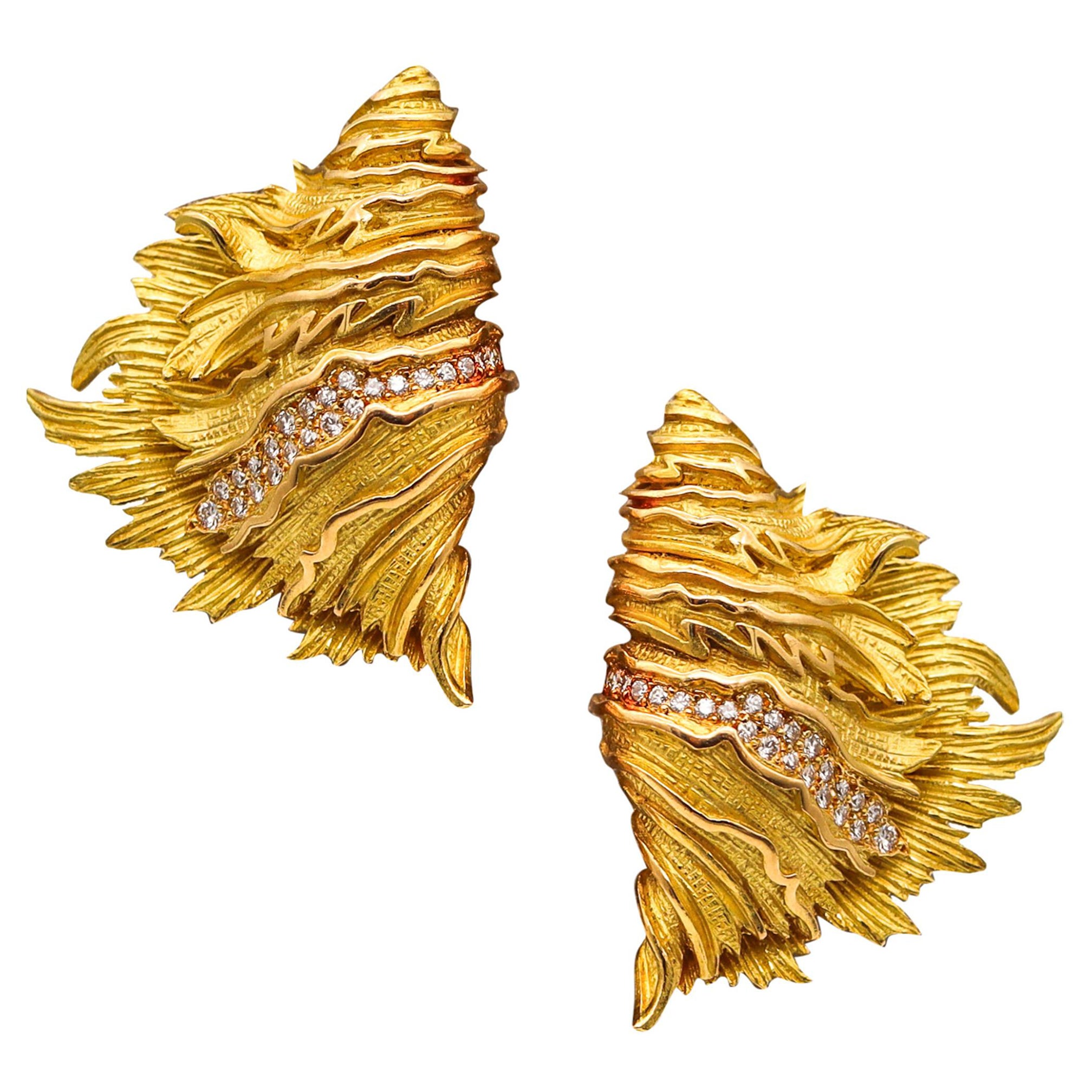 Tiffany & Co. France 1980 Paloma Picasso Earrings 18Kt Yellow Gold With Diamonds For Sale
