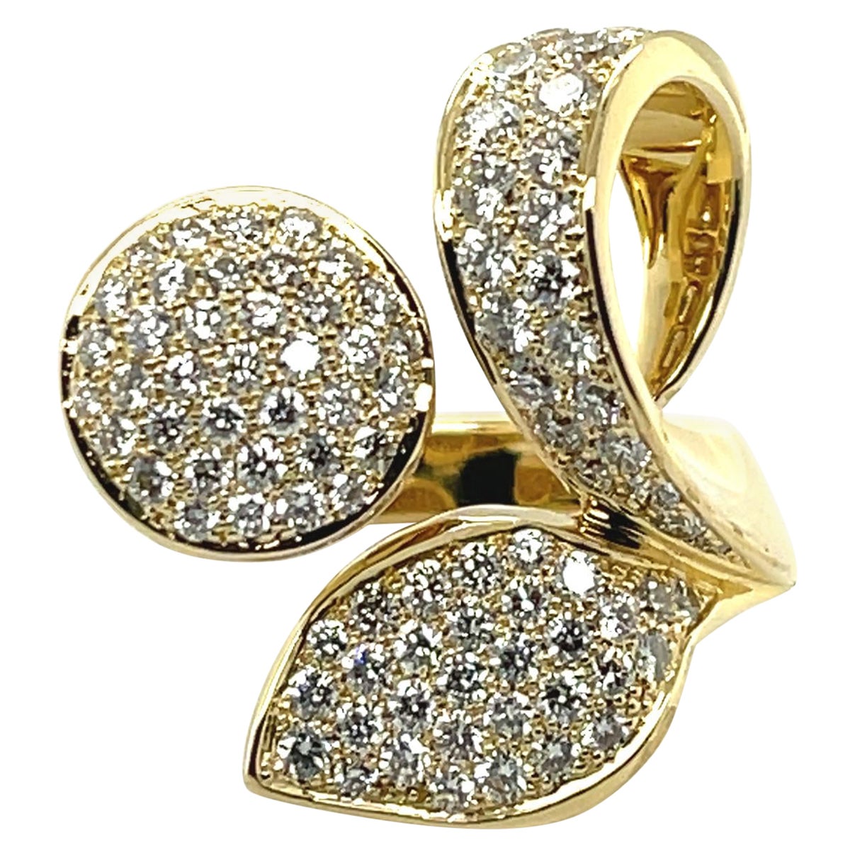 RC003 - 18K Yellow Gold Fancy Shapes Ring with Round Brilliant Diamonds For Sale