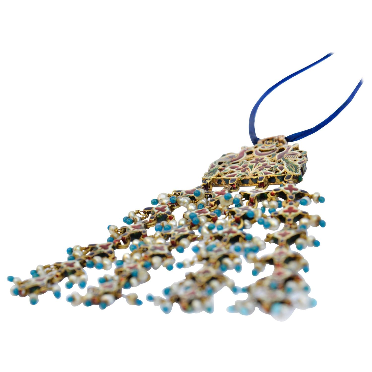 Antique Indian Small Gold Head Ornament For Sale at 1stdibs