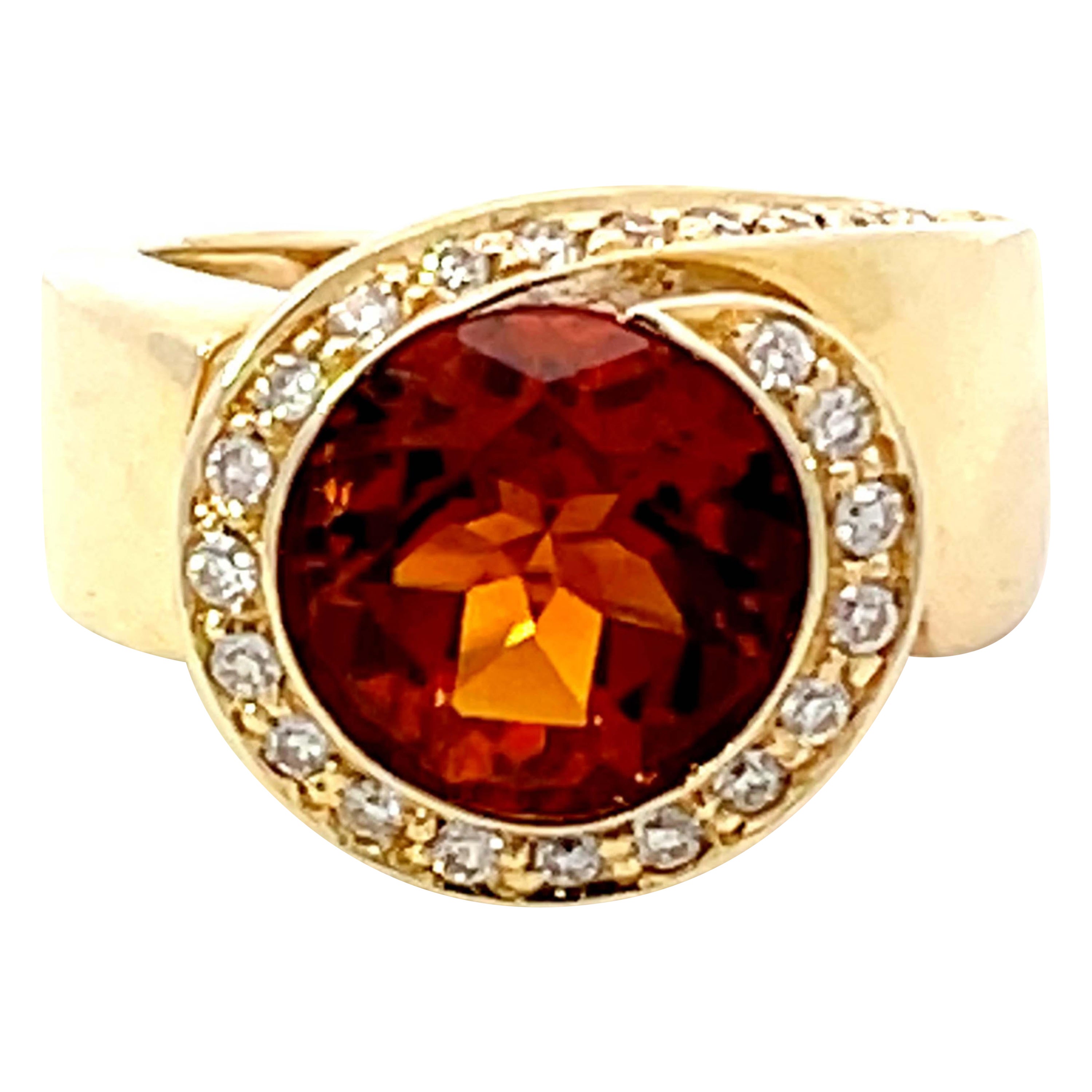 Bague vintage en or jaune 14 carats avec halo de diamants et citrine ronde