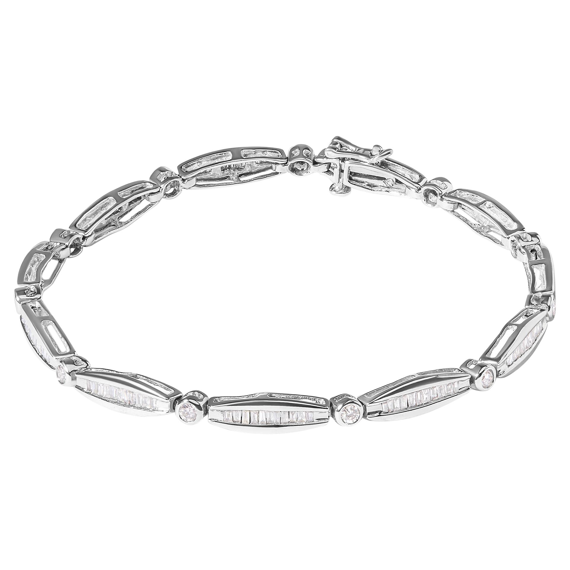 Bracelet tennis à maillons effilés en or blanc 14 carats avec lunette en diamants de 1,1/2 carat