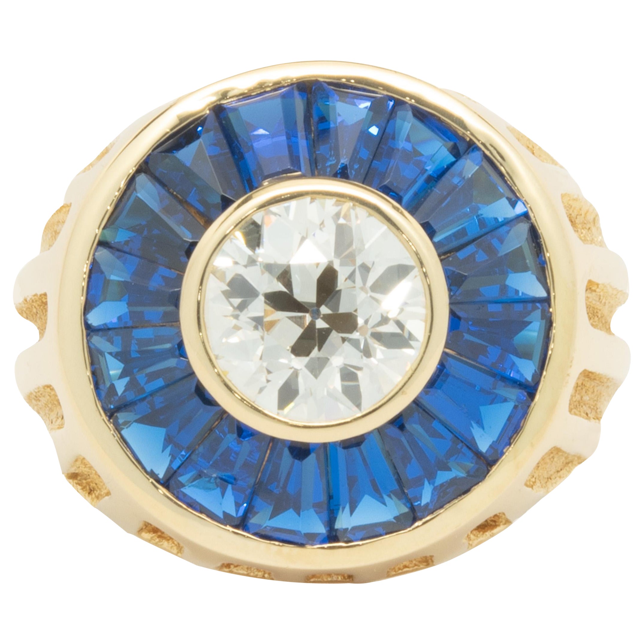 18 Karat Yellow Gold Bezel Set Diamond and Sapphire Ring For Sale