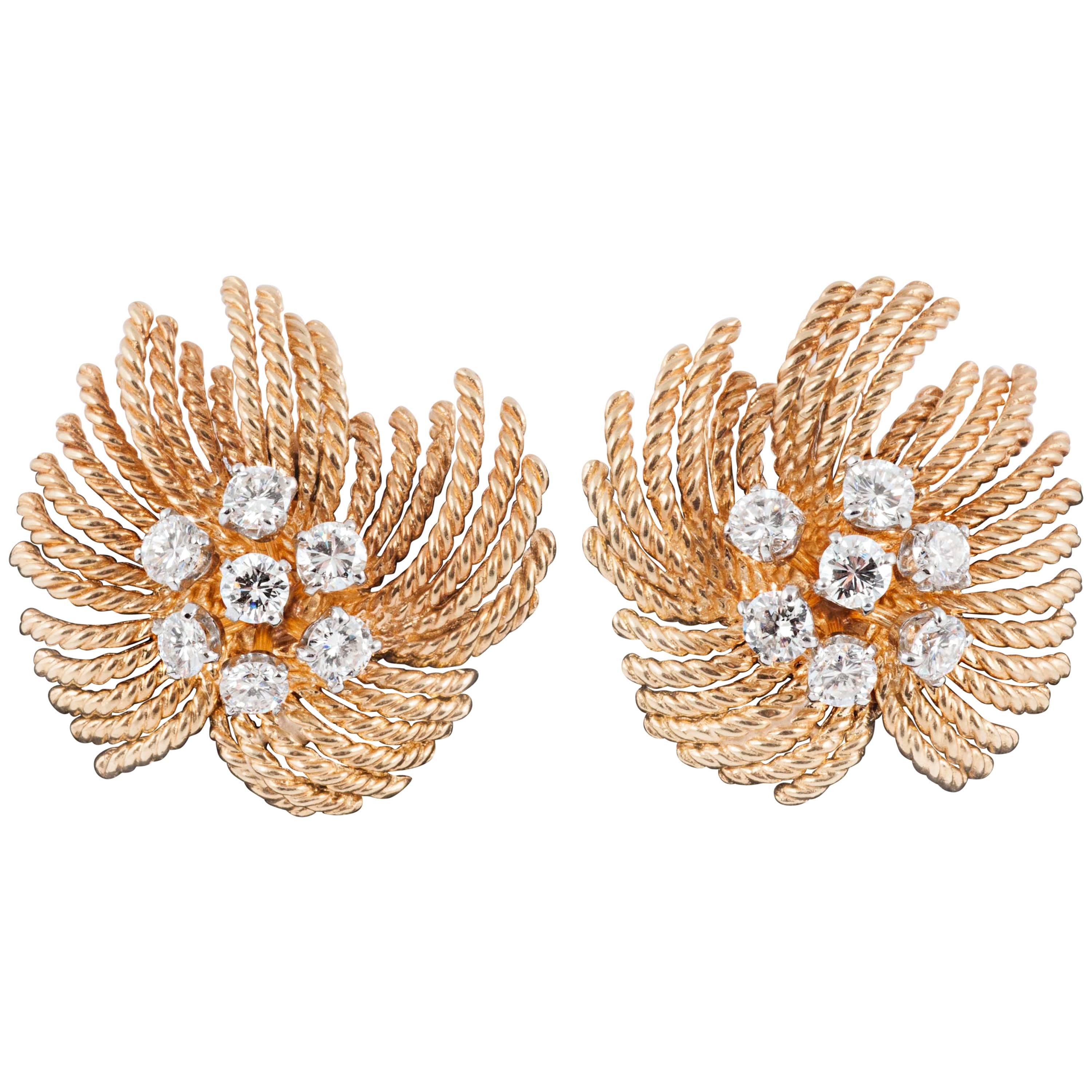 Van Cleef & Arpels Diamond Gold Clip Earrings For Sale