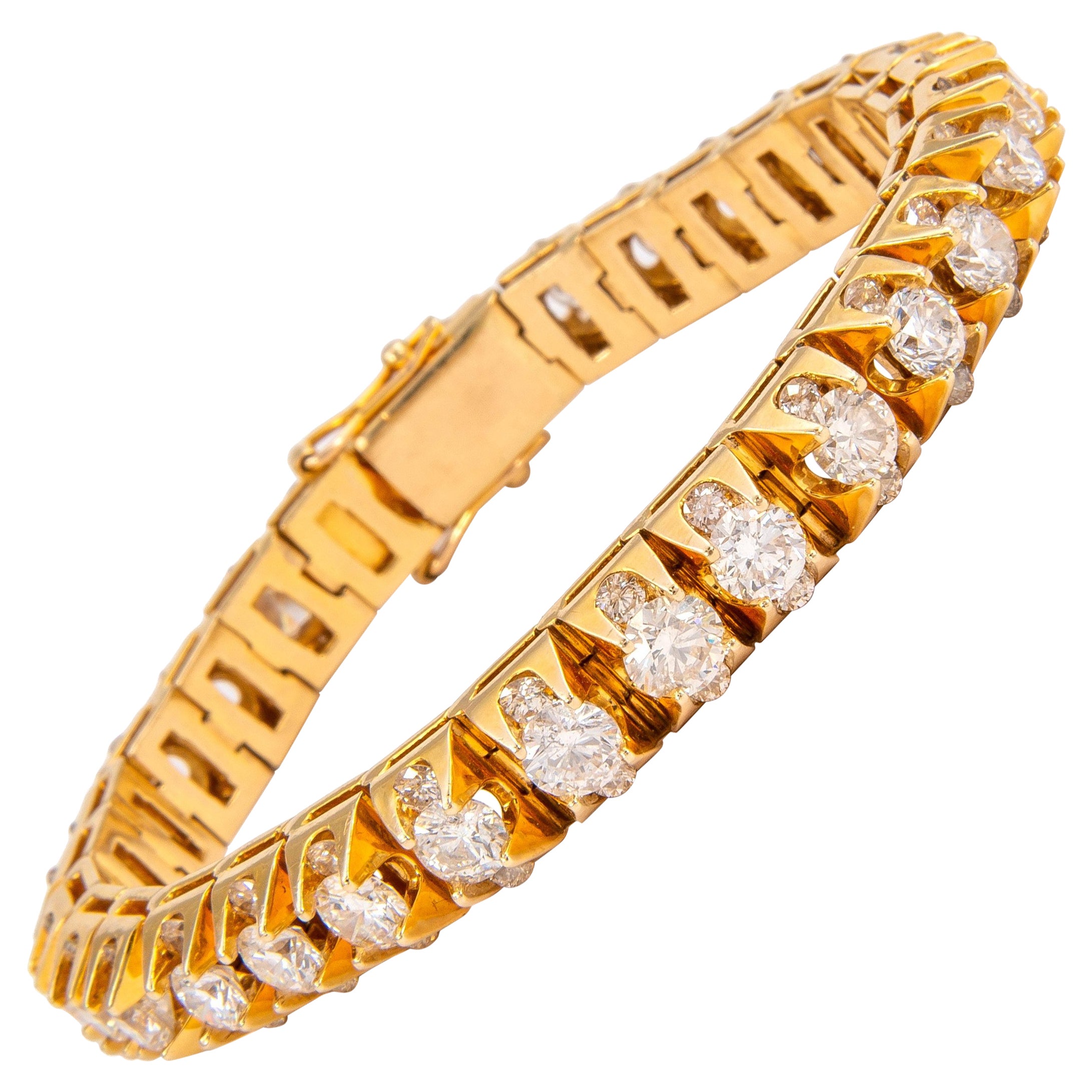 Estate / Vintage Apx 20.05 Carats Diamond Bracelet Yellow Gold For Sale