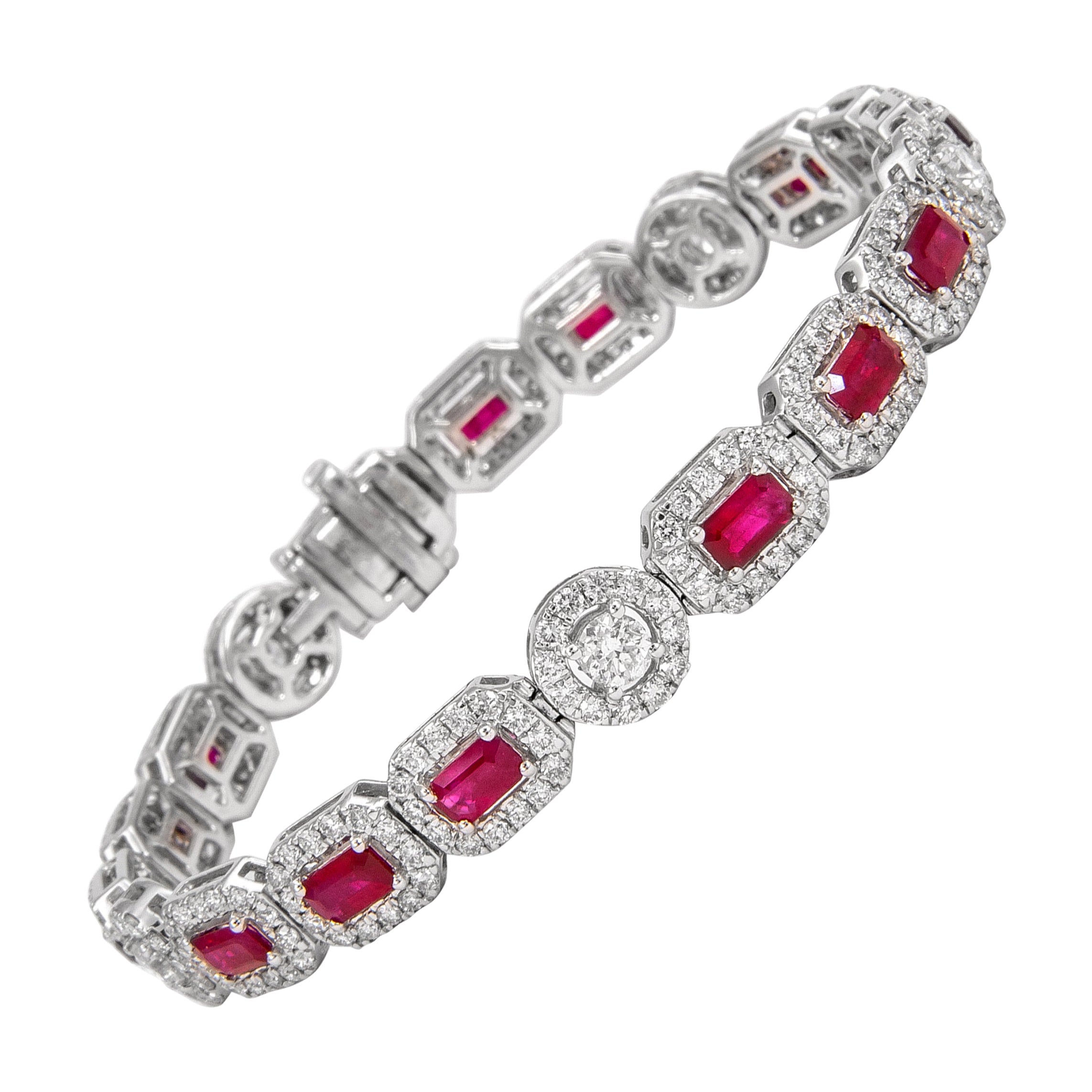 Bracelet en or blanc avec rubis et diamants de 9,05 carats en vente