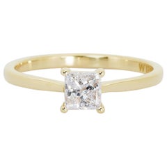 Marvelous 18k Yellow Gold Solitaire Ring w/ 0.50 ct Natural Diamonds AIG Cert