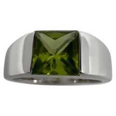 Cartier Vivid Green Peridot 18 Karat Weißgold Tank-Ring Solo-Ring 51