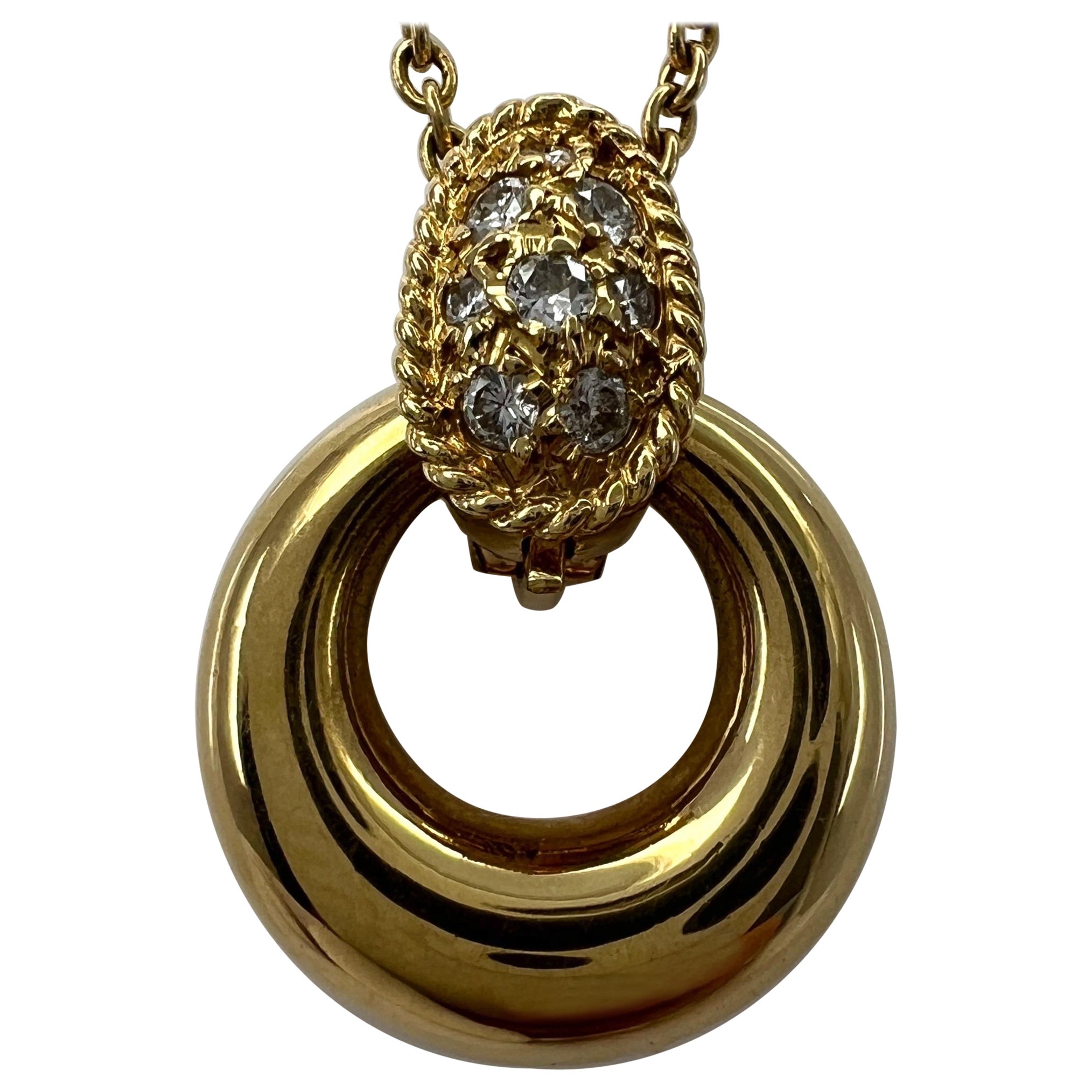Rare Vintage Van Cleef & Arpels Round Diamond 18k Yellow Gold Pendant Necklace For Sale
