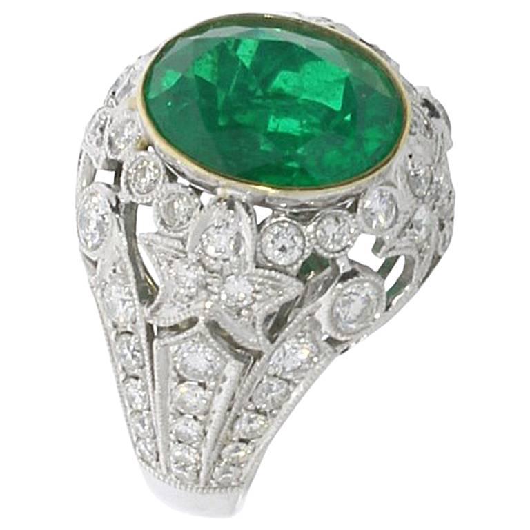 Brazilian Emerald Diamonds Gold Cluster Ring For Sale