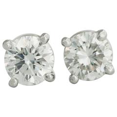Tiffany
Co. 1.10 Carats Diamonds Platinum Stud Earrings Tiffany
Co. 1.10 Carats Diamonds Platinum Stud Earrings