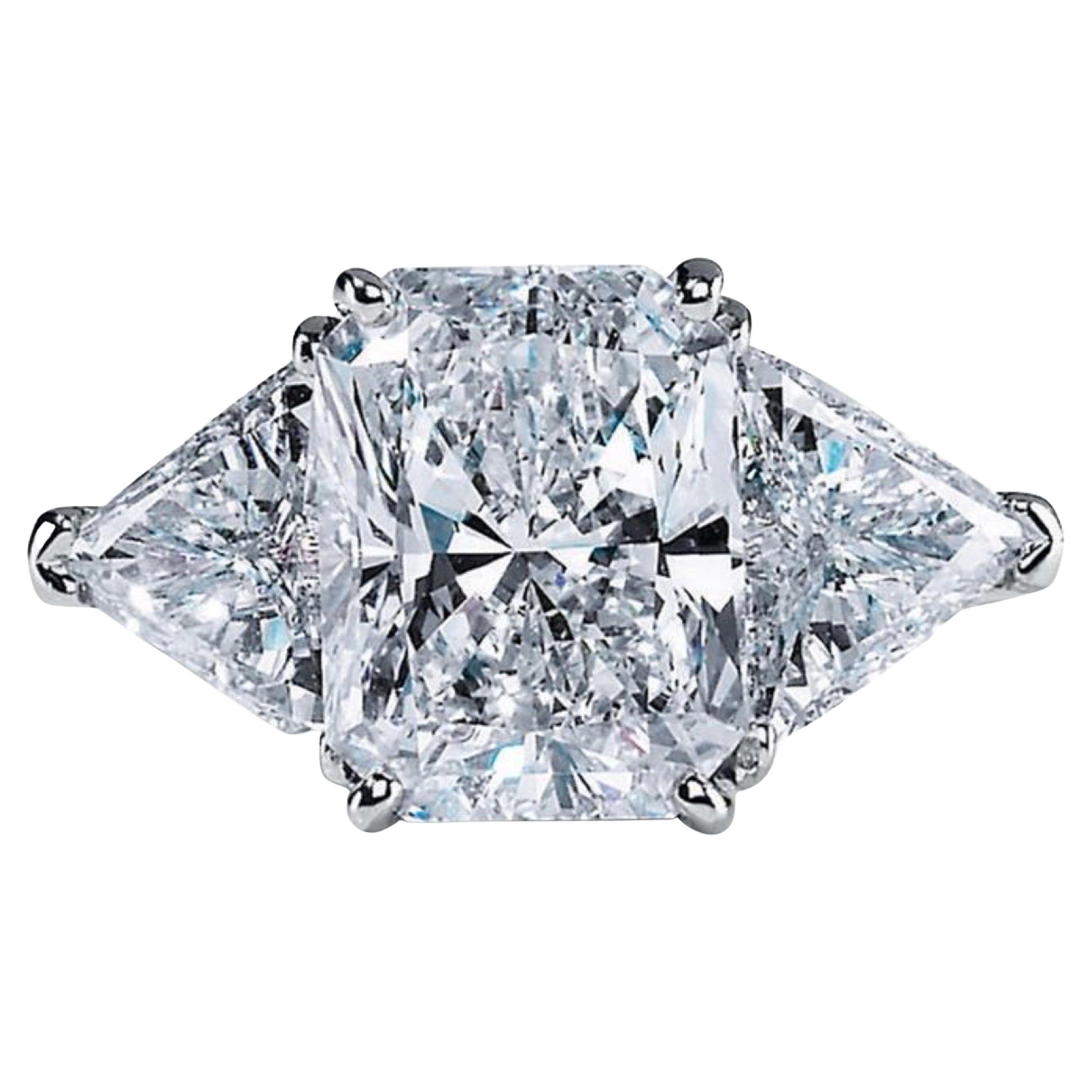 GIA Certified Three Stone Radiant Trillion Cut Diamond Ring For Sale