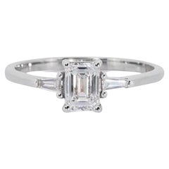 Ravishing 18k White Gold Solitaire Ring w/ 0.85 ct Natural Diamonds GIA Cert