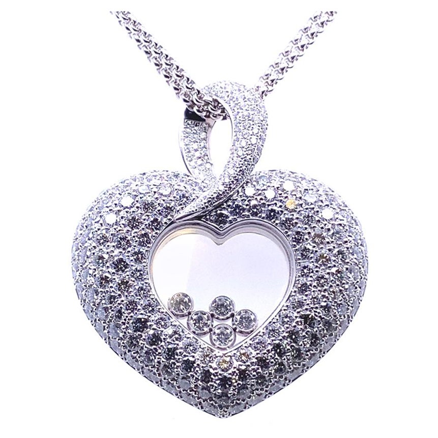 Chopard Happy Diamonds Icons Extra Large Heart Pendant 18 Karat White Gold
