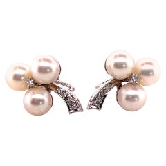 14kt Pearl Trilogy 1950s Screw Back Earrings