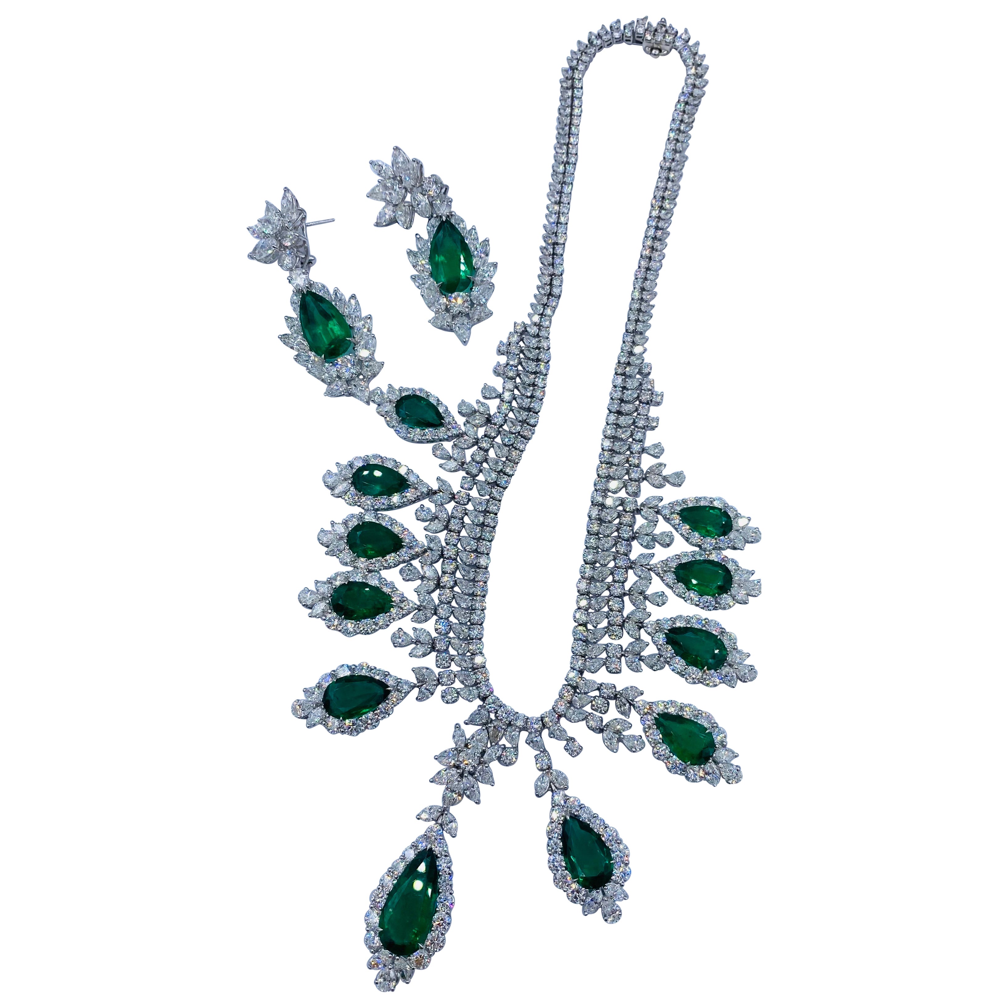 Emilio Jewelry Certified 168 Carat Royal Emerald Necklace And Earring Suite For Sale