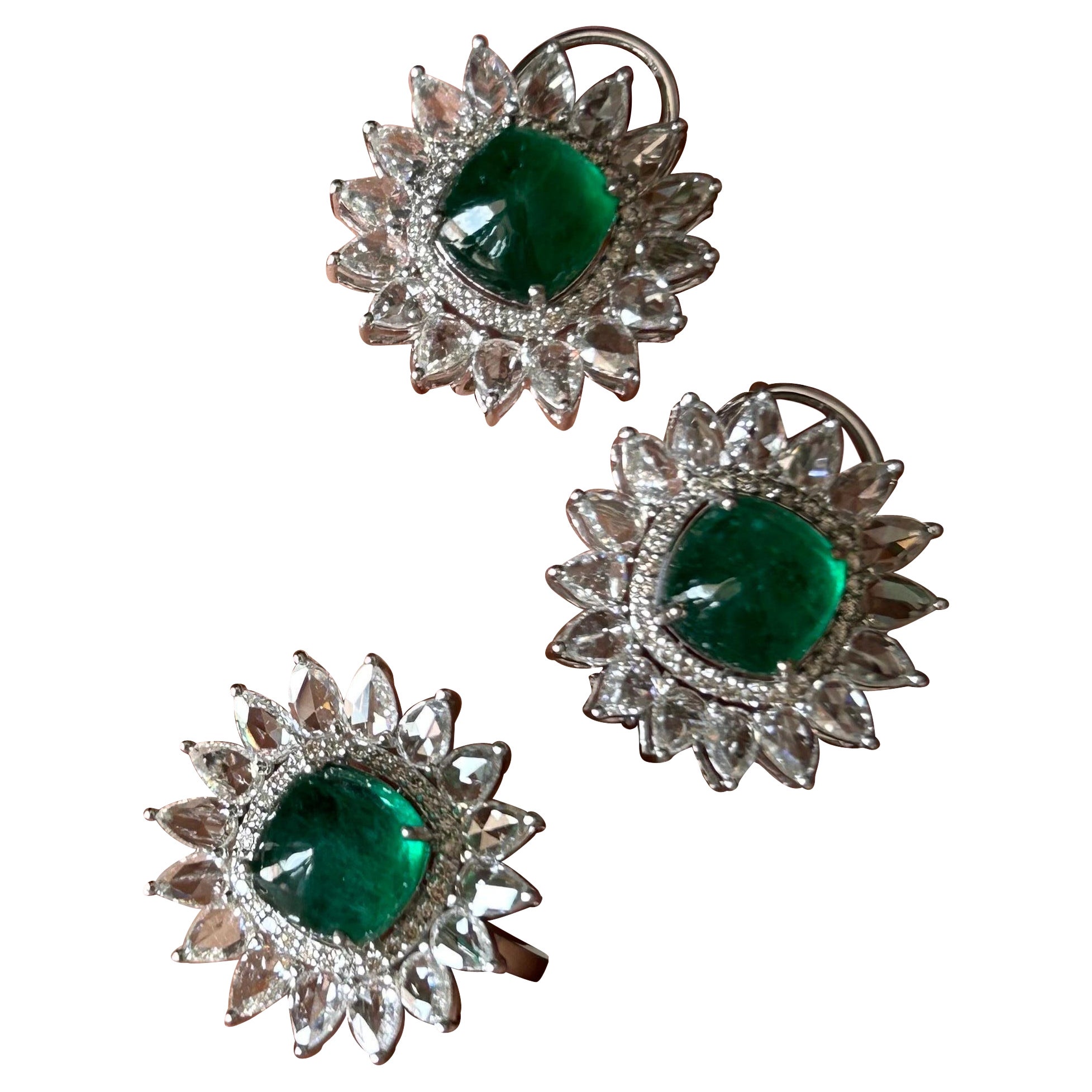 Sugarloaf Emerald and Diamond Earring and Ring Suite For Sale