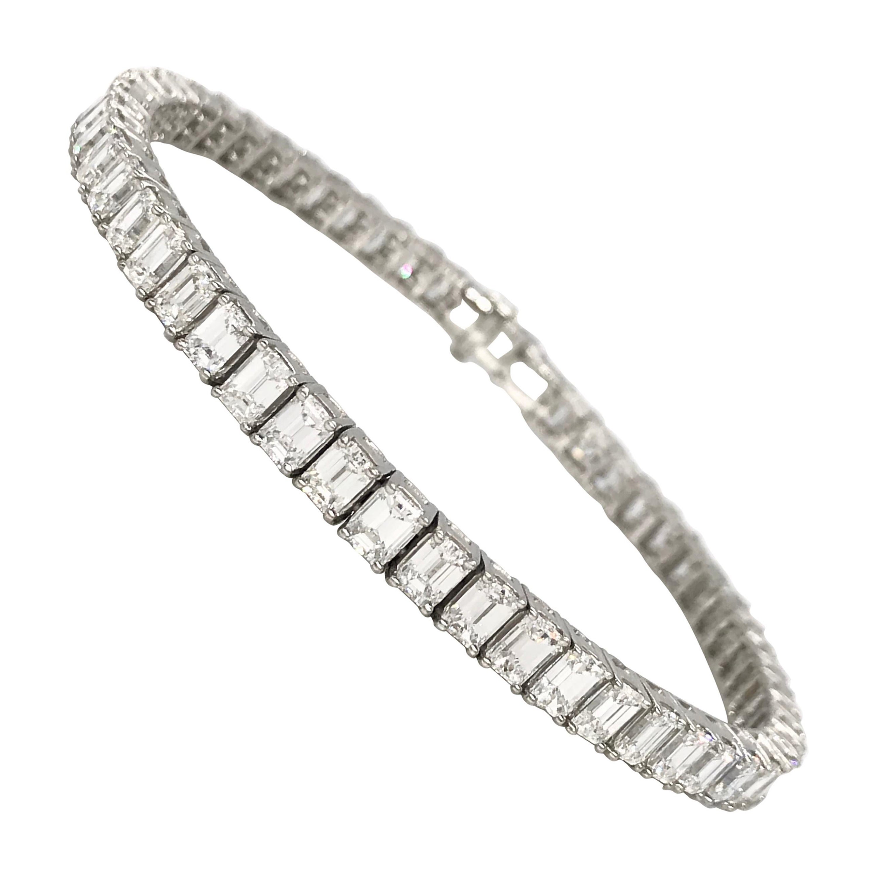 Bracelet tennis diamants taille émeraude couleur D platine HRD
