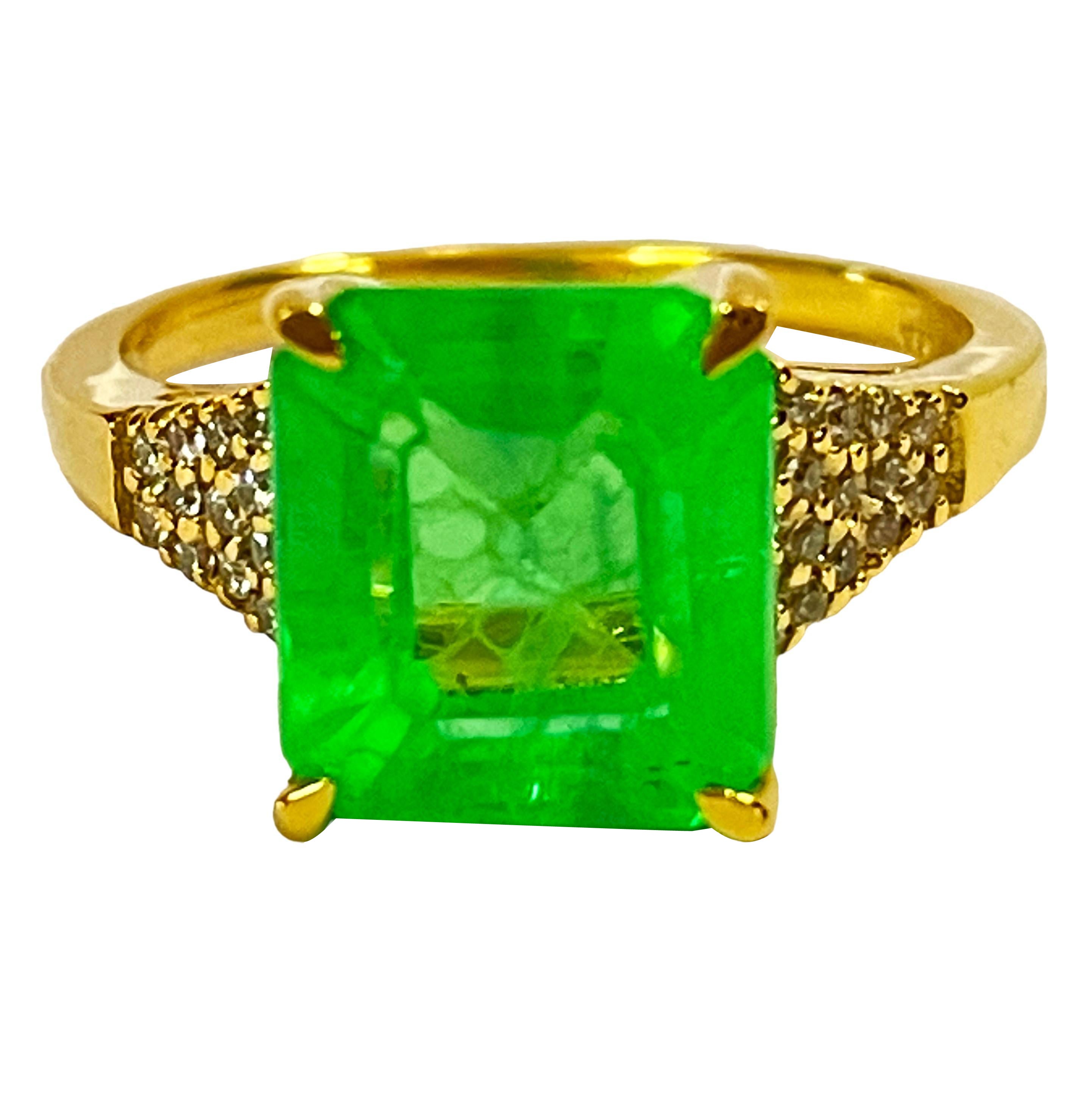 New African 5.40 Carat Emerald Green Garnet Sapphire YGold Sterling Ring