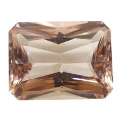 Morganite rose orangé octogonale 24,65 carats certifiée par le GIA