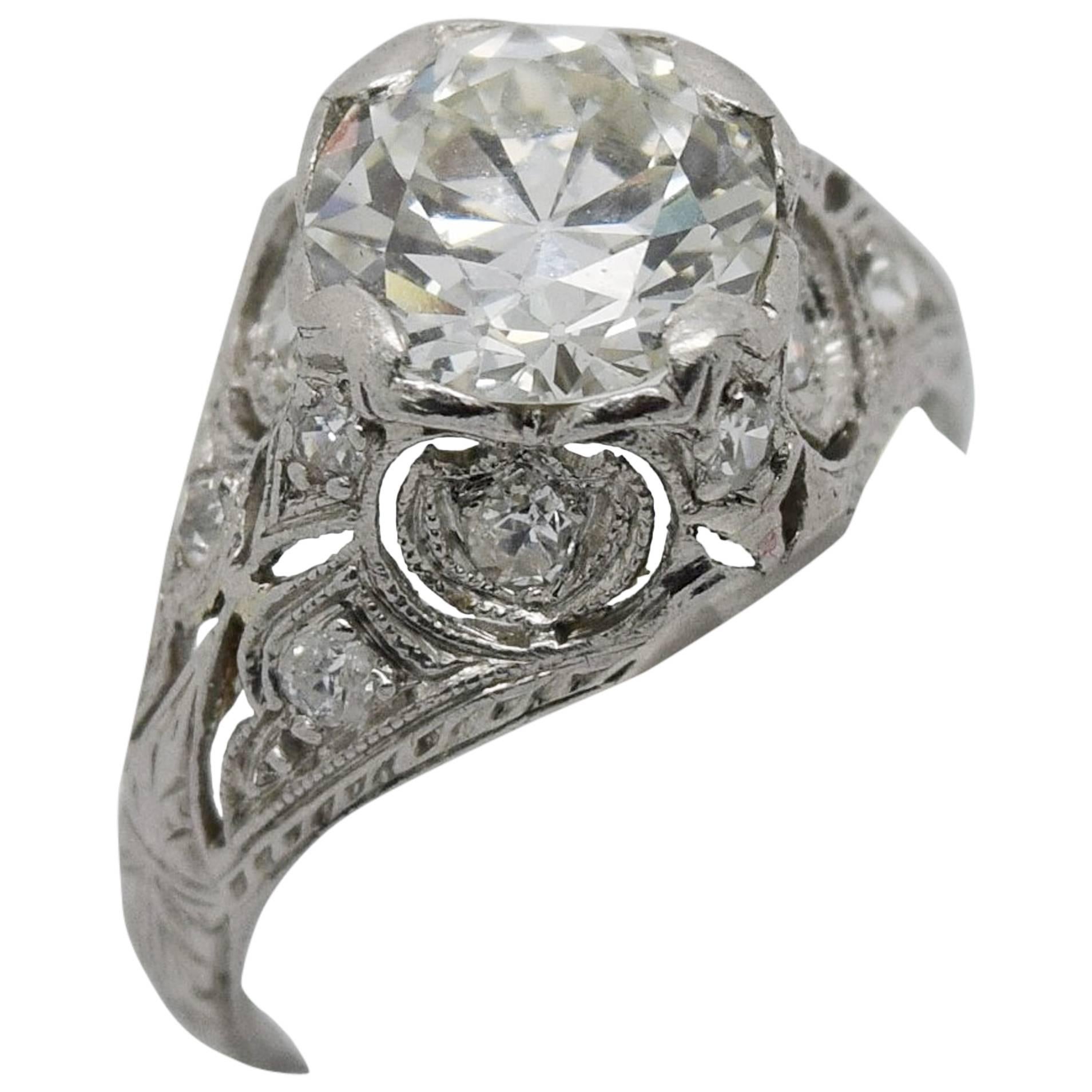 1920s Art Deco 1.80 Carat Diamond Engagement Ring in Platinum For Sale