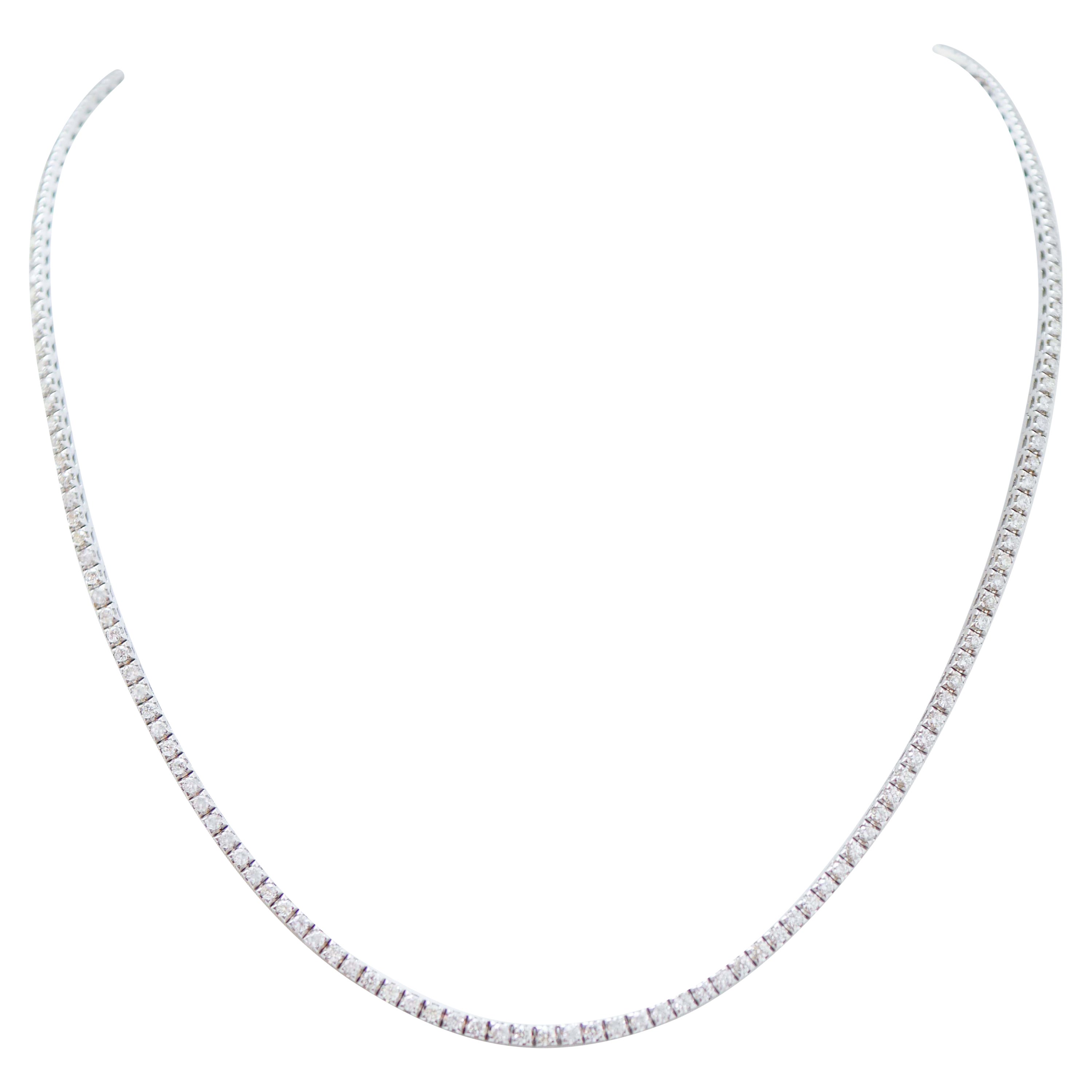 4.74 Carats Diamonds, 18 Karat White Gold Tennis Necklace. For Sale