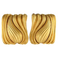 Henry Dunay 18K Yellow Gold Clip-On Earrings