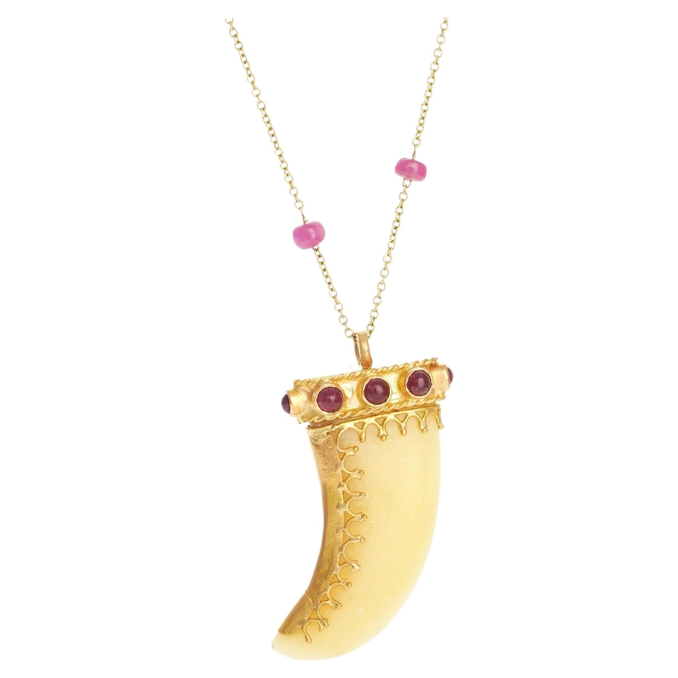 Moi Serendipity Gold and Ruby Pendant Necklace For Sale