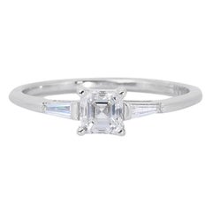 Sparkling 18 kt. White Gold Ring with 0.76 ct Total Natural Diamonds - GIA Cert