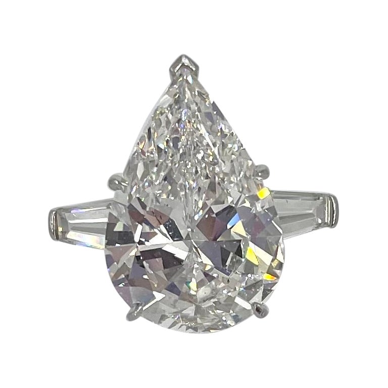 J. Birnbach Bague en diamant en forme de poire 10,03 carats certifié GIA FVS1 avec baguettes effilées en vente