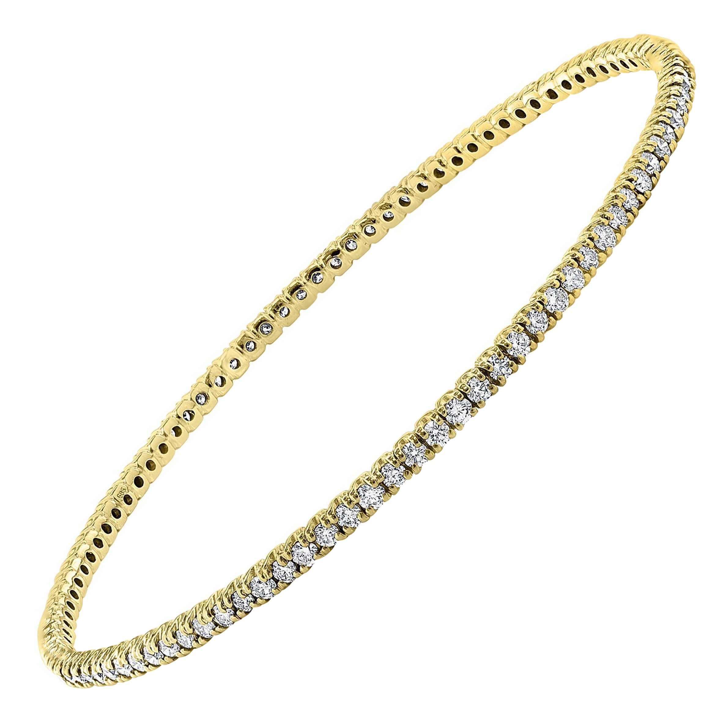 Grandeur, 3.01 Carat Round Diamond Bangle Bracelet in 18K Yellow Gold