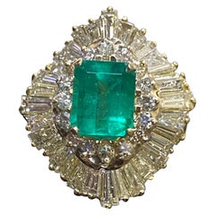 18K Yellow Gold Diamond 2.09 Carat GIA Certified F1 Colombian Emerald Ring