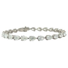 Bracelet tennis Est-Ouest en diamants taille poire 950PT (12,58 carats VVS) par Arnav