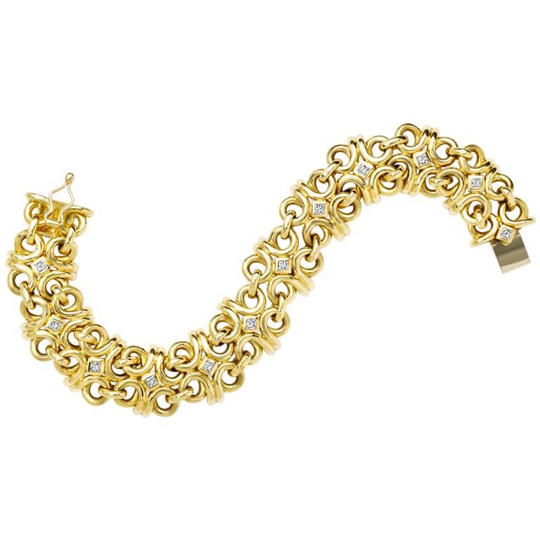 Beatrice Gold and Diamond Bracelet For Sale