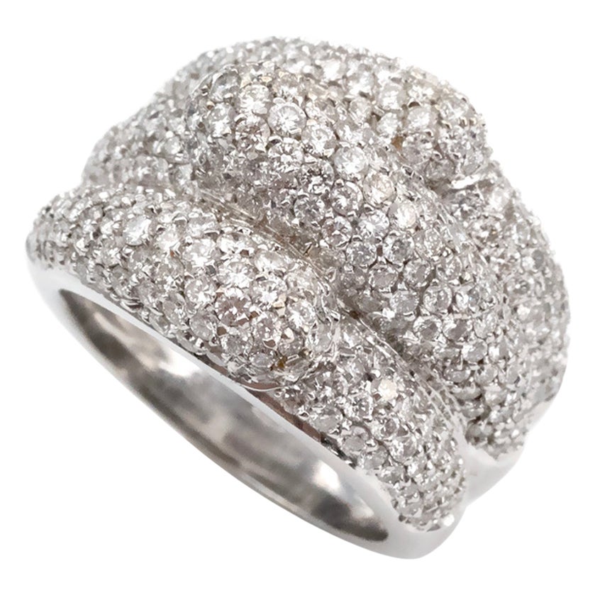 18 Karat Gold Diamond Dome Ring