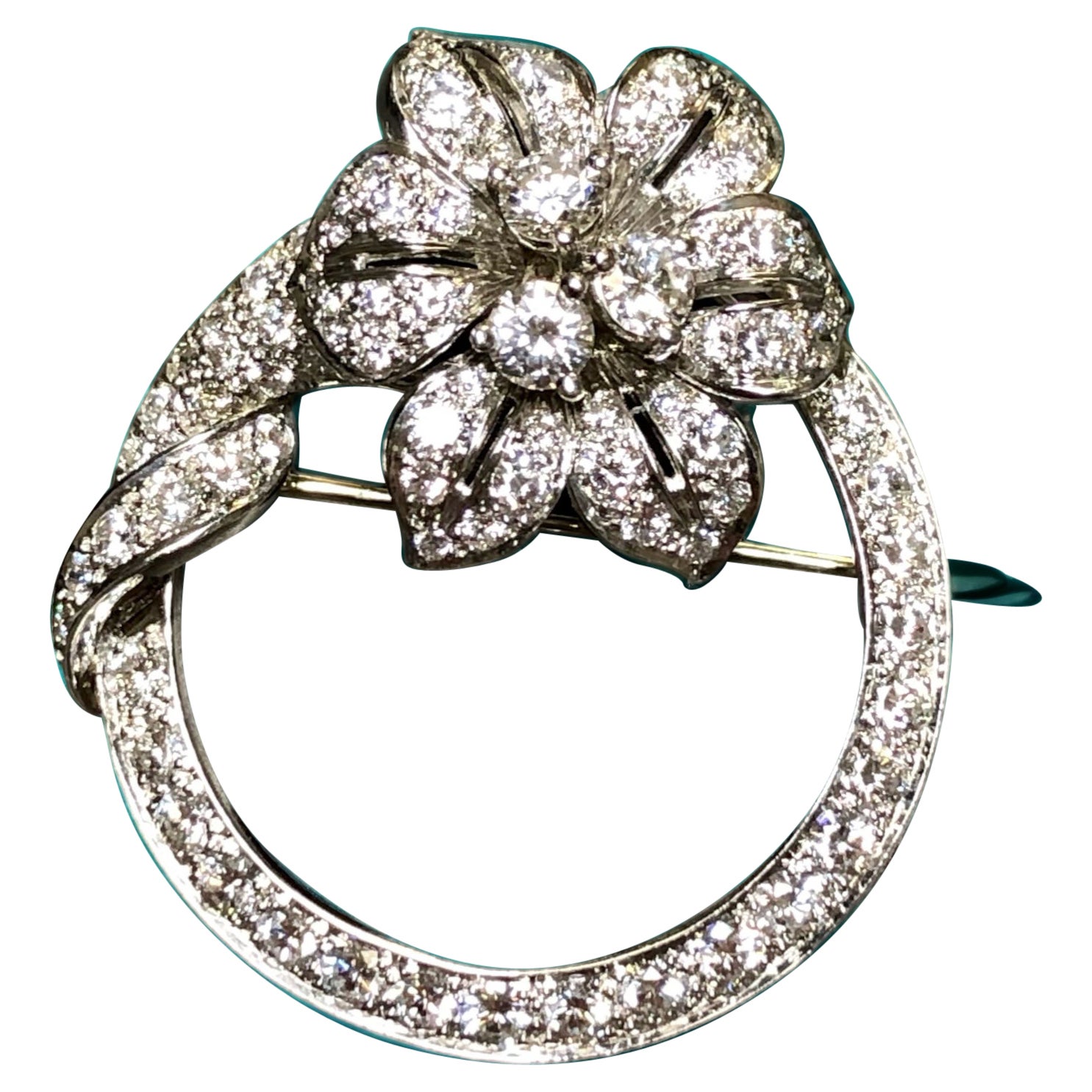 Vintage Tiffany & Co. Épingle à fleur en platine avec diamant et cercle C.I.C. années 1960 en vente