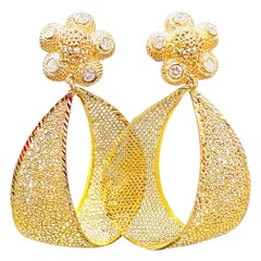 Pendants d'oreilles vintage en or jaune 21 carats avec diamants de 12,8 carats, 2,2 pouces de long