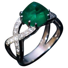 3,45 Karat Sugarloaf Smaragd Diamant Verlobungsring
