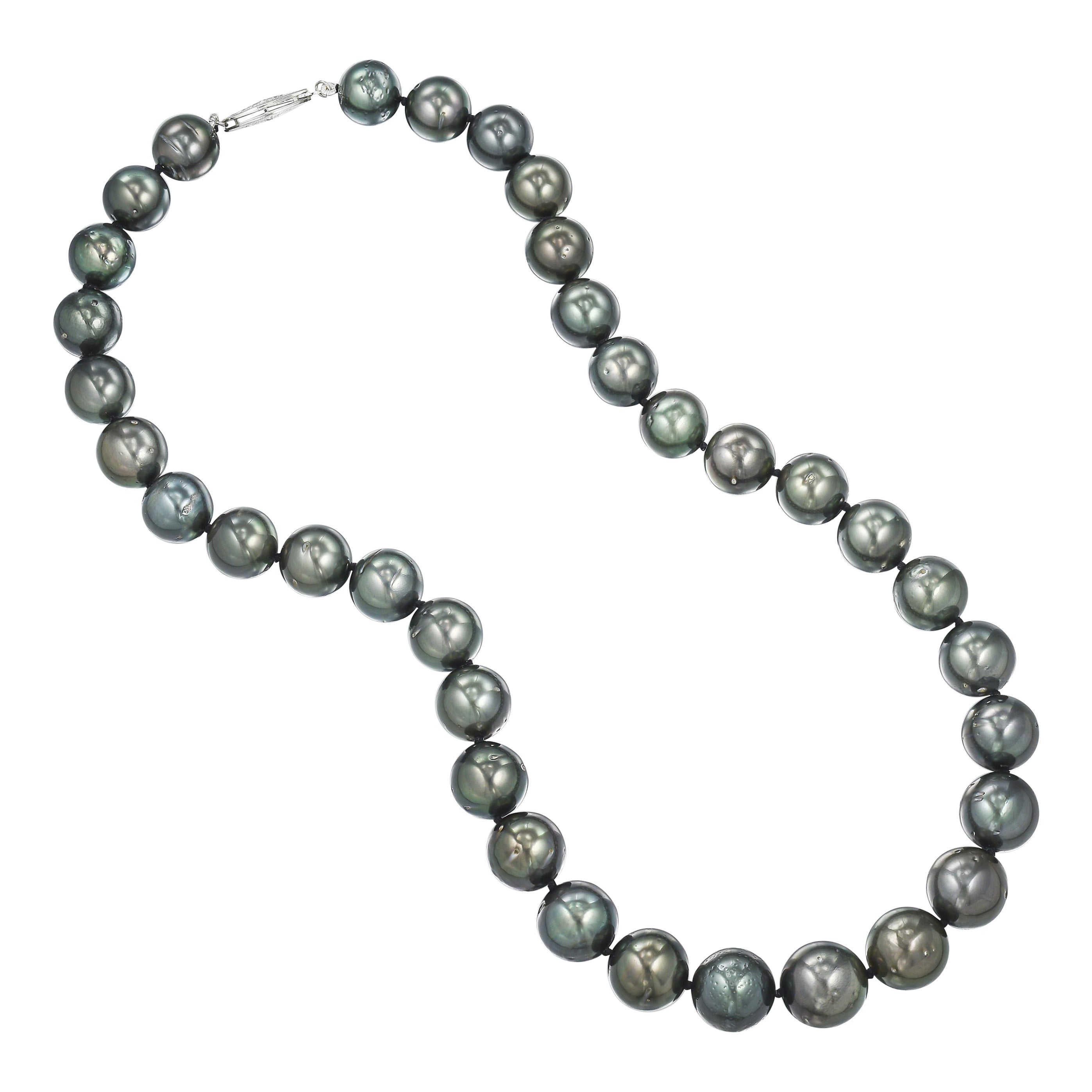 Tahitian Pearl Necklace 11mm-13mm 14K Gold 18 Inches For Sale