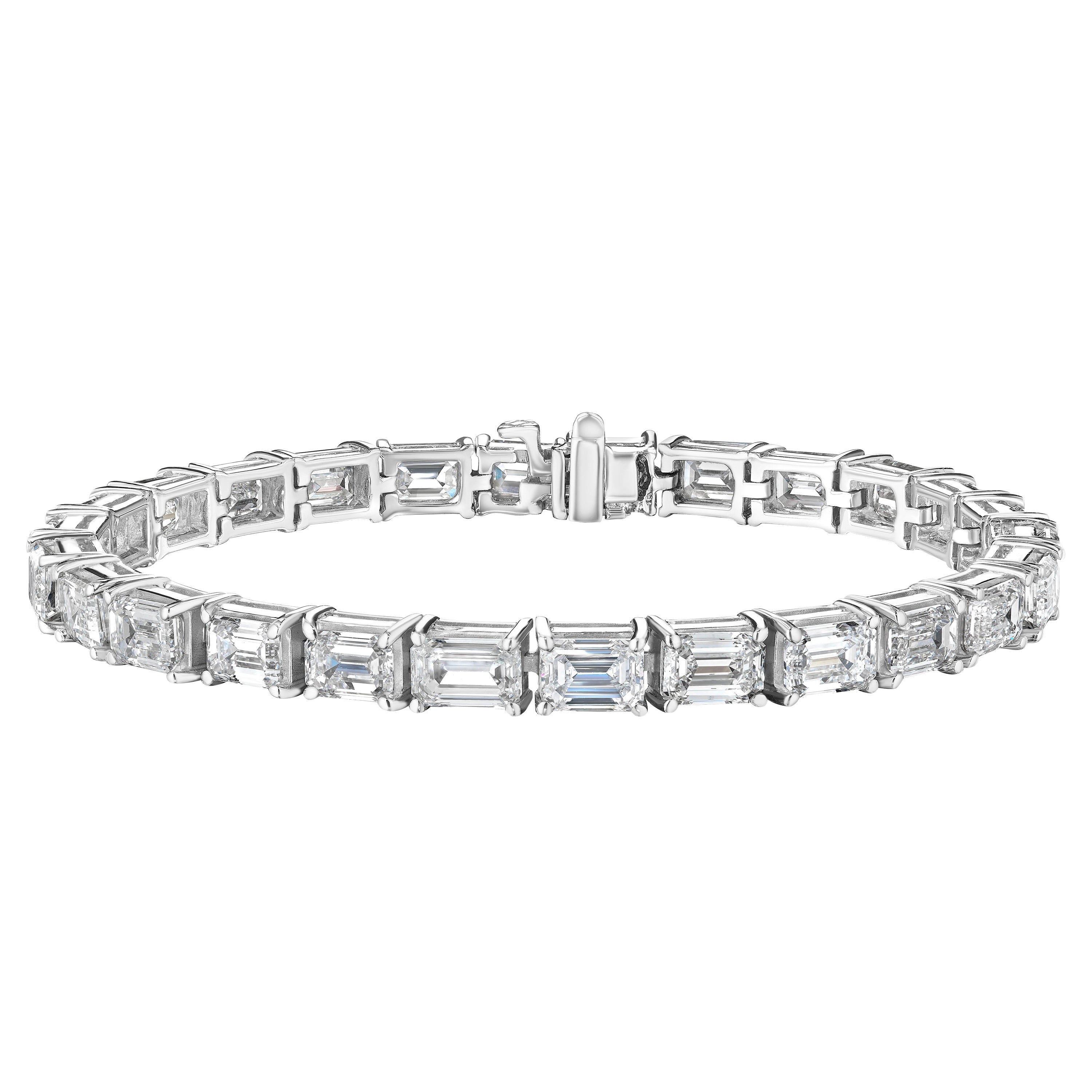 Bracelet en platine avec diamants taille émeraude de 18,20 carats certifiés GIA