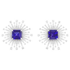 Boucles d'oreilles cloutées en tanzanite et diamant  en or blanc 18 carats