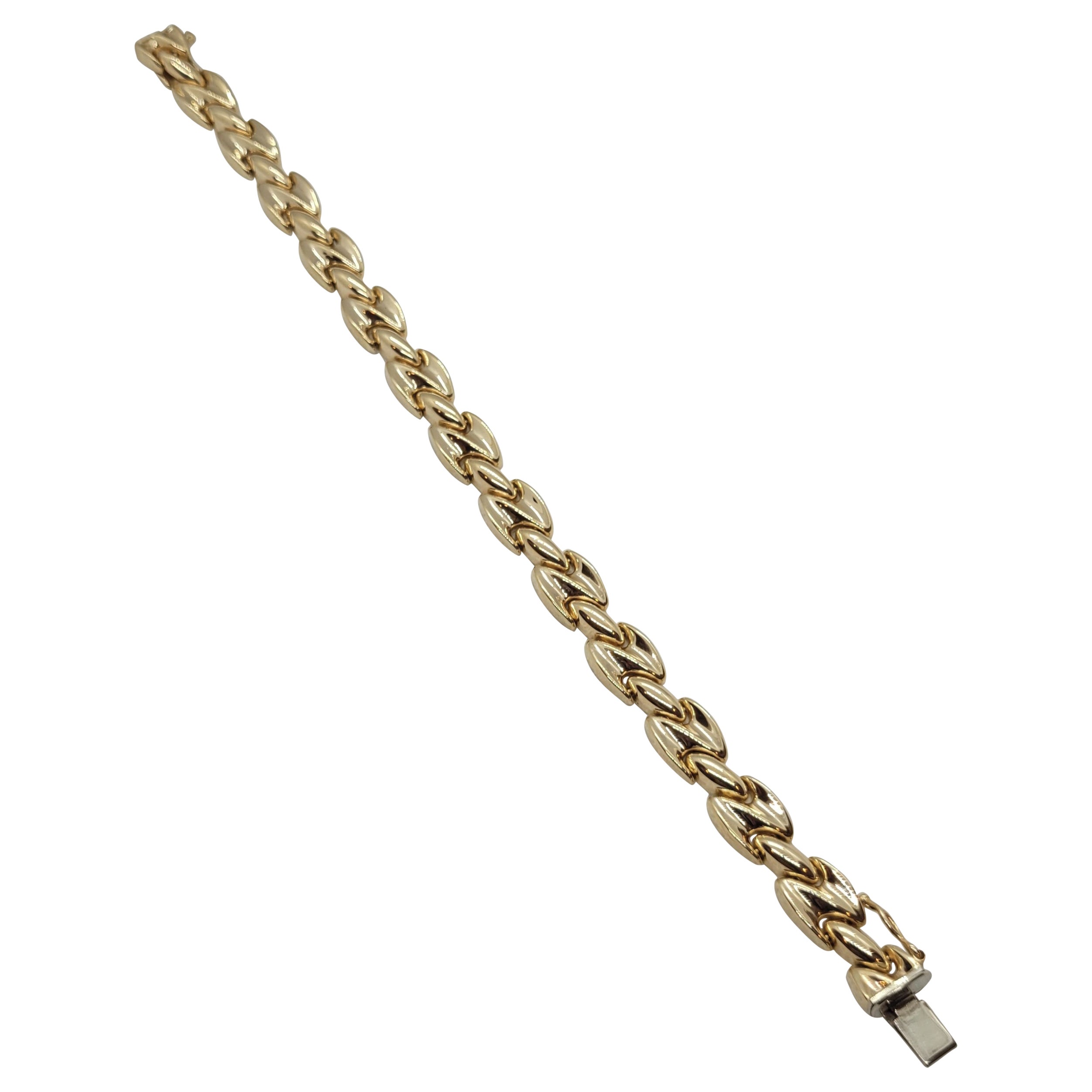 14kt Yellow Gold 7 Inch Link Bracelet, Italian, Hollow, 8mm Wide, 13.2 Grams For Sale