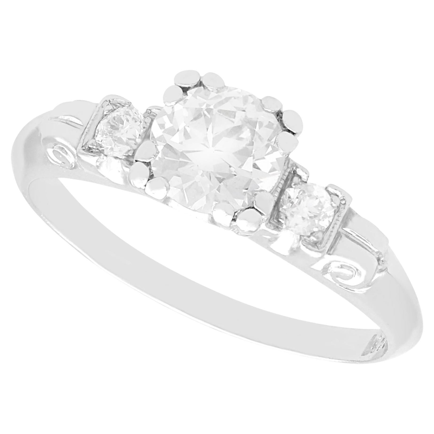 1930 Anillo solitario de platino con diamantes antiguos de 0,95 quilates